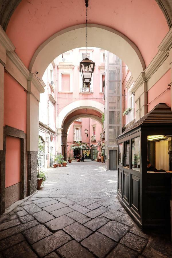 Toledo 16 Luxury Suites Naples Luaran gambar